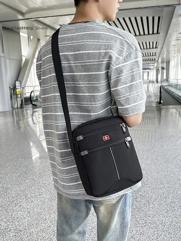 Borsa a tracolla con coltello militare per viaggi d'affari da uomo, pendolarismo, piccola borsa a tracolla in nylon antispruzzo