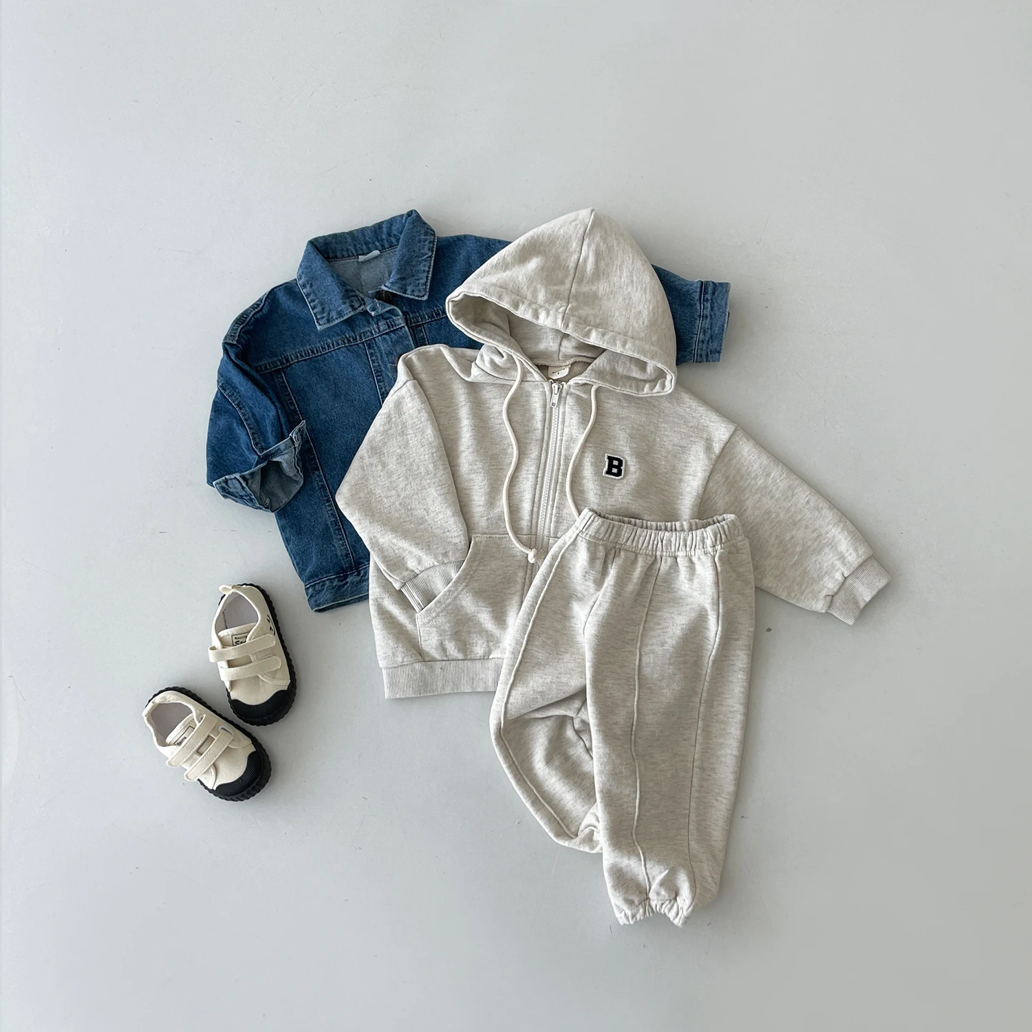Hàn Quốc INS Trẻ Em Bé Trai Quần Jogger Bộ Bé Trai Bé Tập Luyện Áo Khoác Hoodie + Thun Sweatpant Bộ Full Zip Có Mũ Trẻ Em Phù Hợp Với Áo 1-5Y Mới