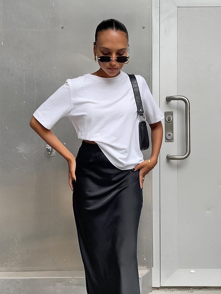 Elegante Satijn Zwarte Trompet Rokken Mode Slanke Hoge Taille Rokken Vrouwen Vrouwelijke Effen Kantoor Lange Rok Lente Zomer