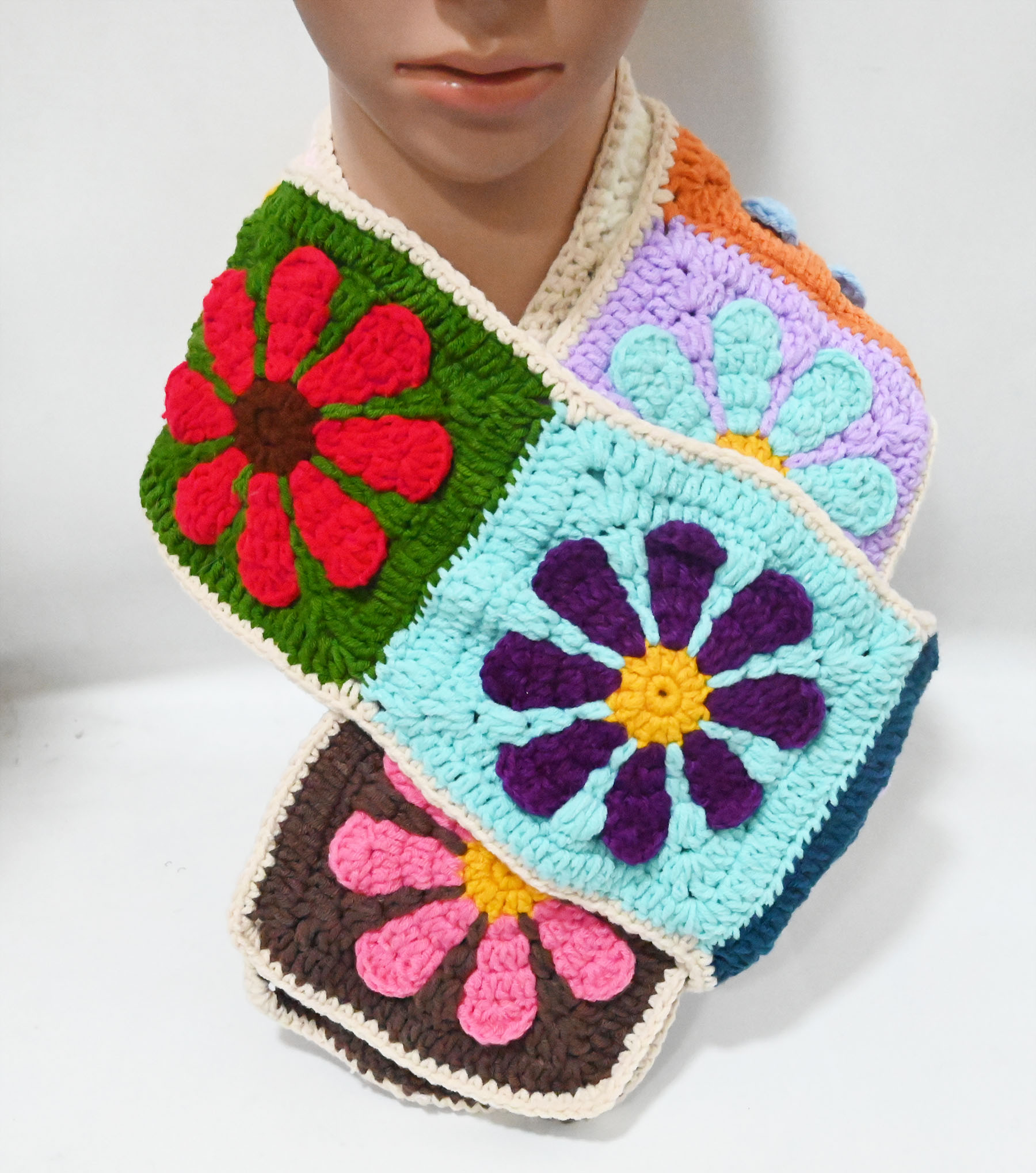 BomHCS Flowers Tiles Scarf Handmade Knitted Neckerchief Winter Warm Shawls Square Wraps