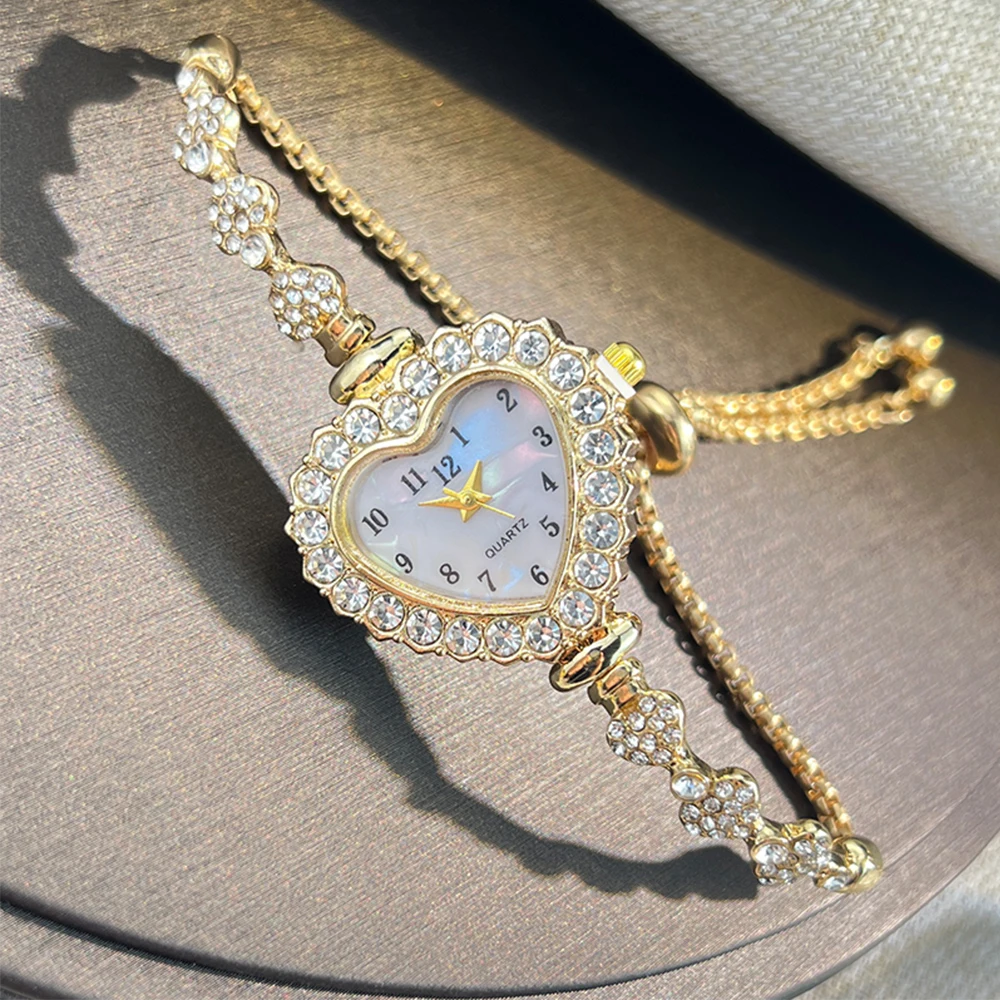 Nova moda em forma de coração pulseira de fita cravejada de diamantes relógio de flor para mulheres com pulseira ajustável