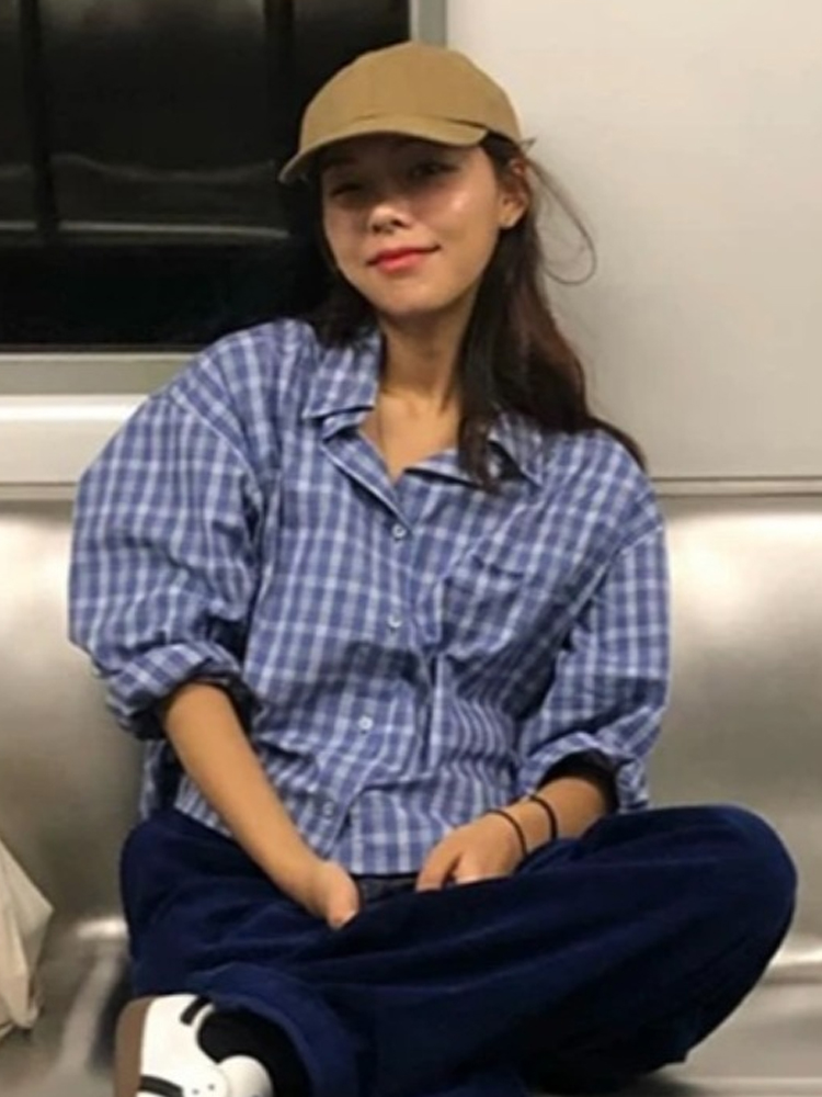 チェック柄長袖シャツ女性ルーズフィット韓国スタイルヴィンテージ襟ファッショナブルな秋服ユニセックス市松ポロシャツ