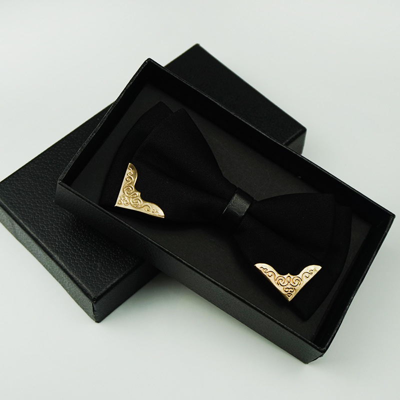 ผู้ชายสีดําสีขาวผูกโบว์อย่างเป็นทางการงานแต่งงาน Bowties สําหรับผู้ชายผู้หญิงโลหะ Bling ผีเสื้อ Bowknot จัดเลี้ยง Cravat