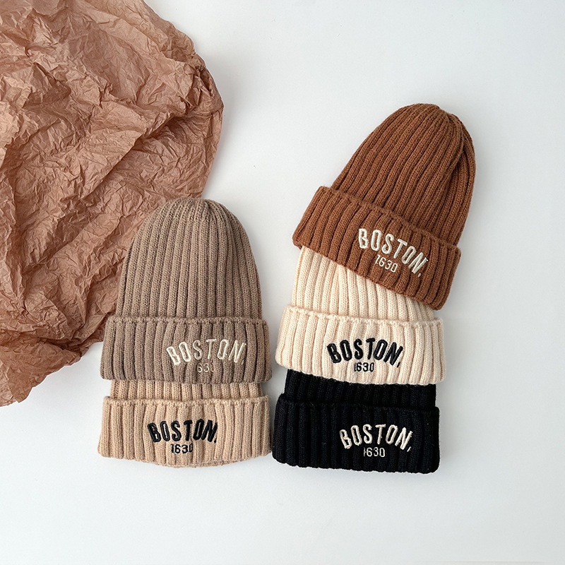 Nuevo gorro de bebé con letras BOSTON, gorro cálido de invierno para bebés, niños y niñas, gorro suave con protección para los oídos, gorro tejido para niños pequeños, gorros