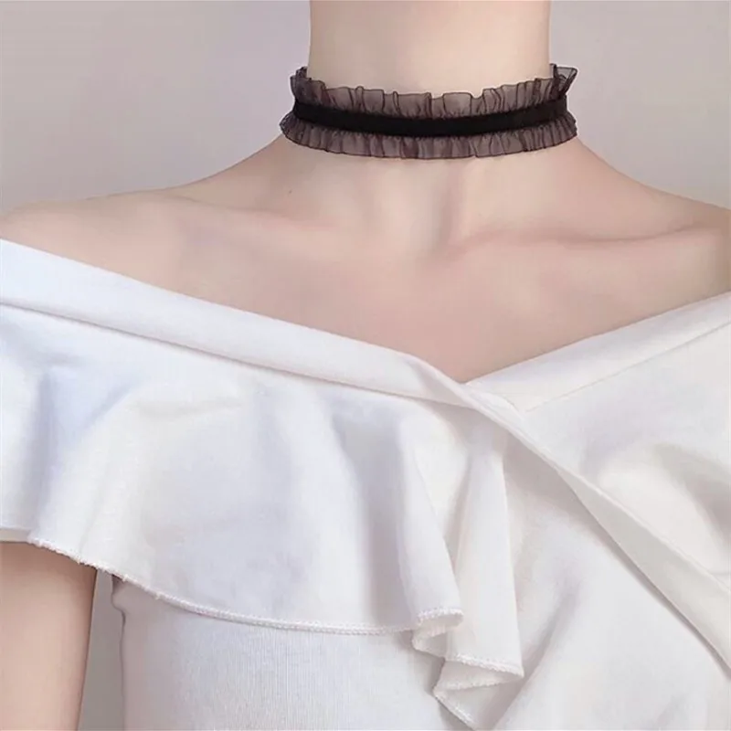 Gargantilla corta de encaje Nekclace para mujer y niña, collar romántico de moda de Color blanco y negro, regalo para fiesta, joyería para el cuello al por mayor