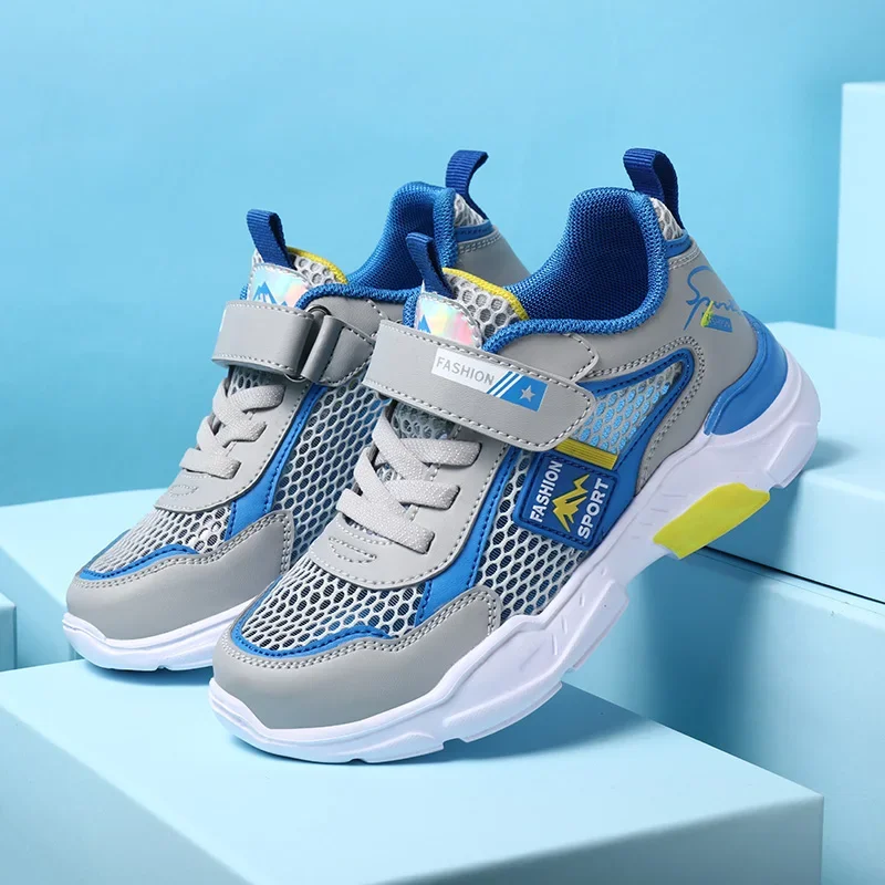 Letnie, oddychające buty sportowe dla chłopców z pojedynczą siatką, dziecięce sneakersy, gumowe buty rekreacyjne, codzienne trampki dla dzieci.
