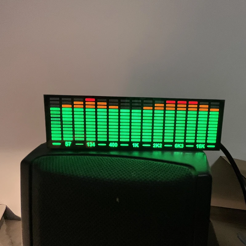 Indicatore di livello LED Multi-modalità elettronico Display dello spettro musicale luce dell'atmosfera lampada a ritmo Audio Stereo VU Meter