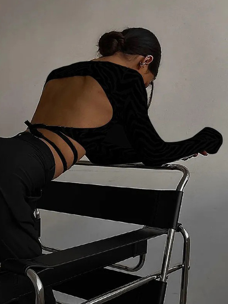 女性のためのセクシーな背中の開いたレースの長袖Tシャツ,スリムな黒の秋の服