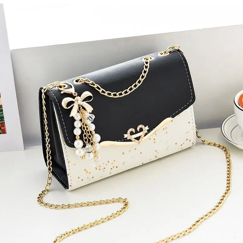 แฟชั่นอินเทรนด์สุภาพสตรีCrossbodyกระเป๋าสี่เหลี่ยมเล็กกระเป๋าสะพายไหล่Cross Squareพู่จี้เลื่อมประดับPUโพลีเอสเตอร์