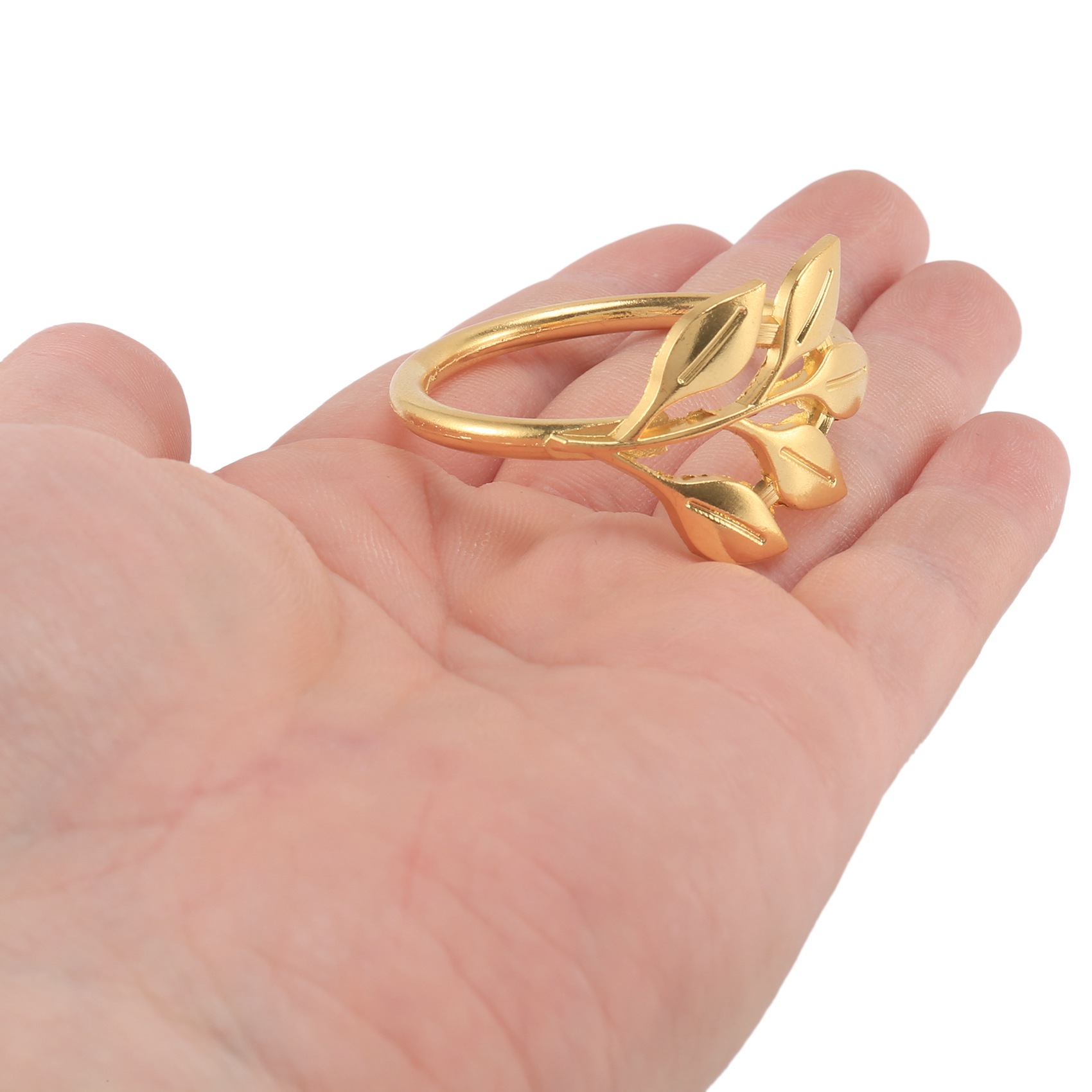 6 ชิ้น/ล็อตโรงแรมแหวนผ้าเช็ดปากผู้ถือผ้าเช็ดปากฤดูใบไม้ร่วงใบผ้าเช็ดปากหัวเข็มขัดคริสต์มาสงานแต่งงานทองผ้าเช็ดปากวงกลมอาหารค่ําตกแต่งตาราง