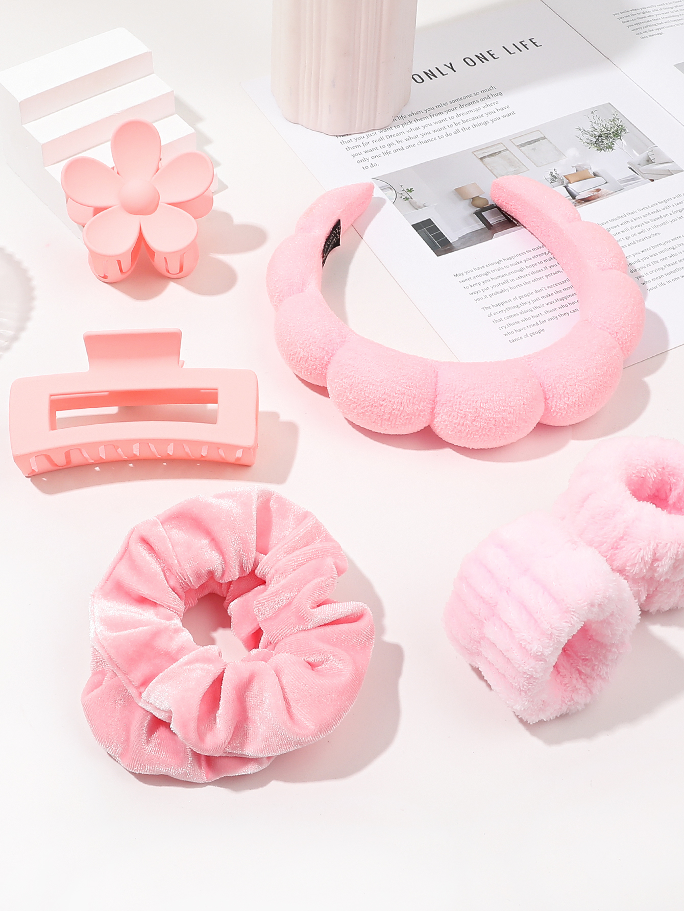 สปาแถบคาดศีรษะและสายรัดข้อมือชุด Skin Care สําหรับล้างหน้าคลิปผมสําหรับผมหนาน่ารักฟองน้ําแต่งหน้า