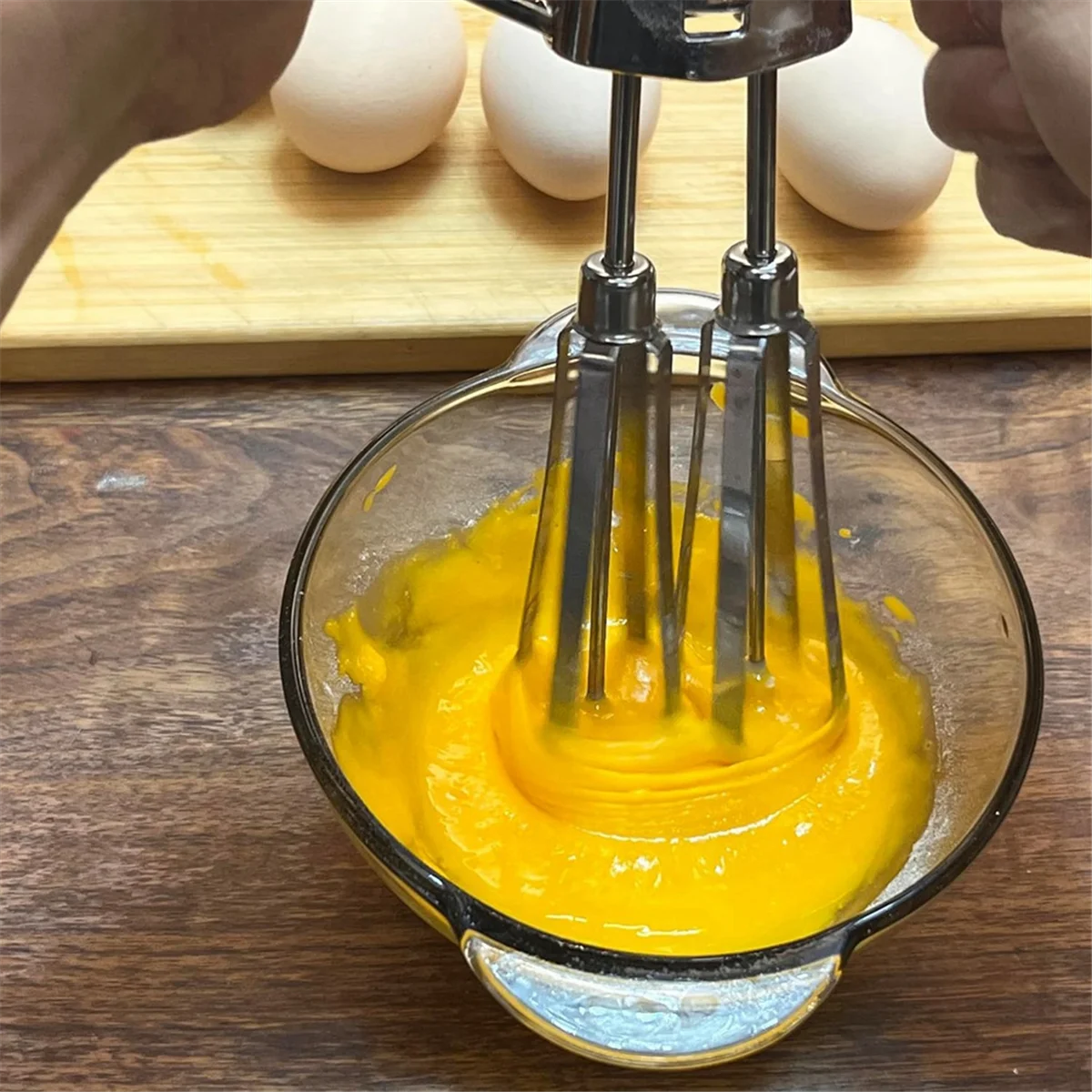 BABQ Frullino per le uova manuale a manovella - Frusta in acciaio inossidabile, Manico ergonomico in ABS, Design compatto per una facile miscelazione Argento