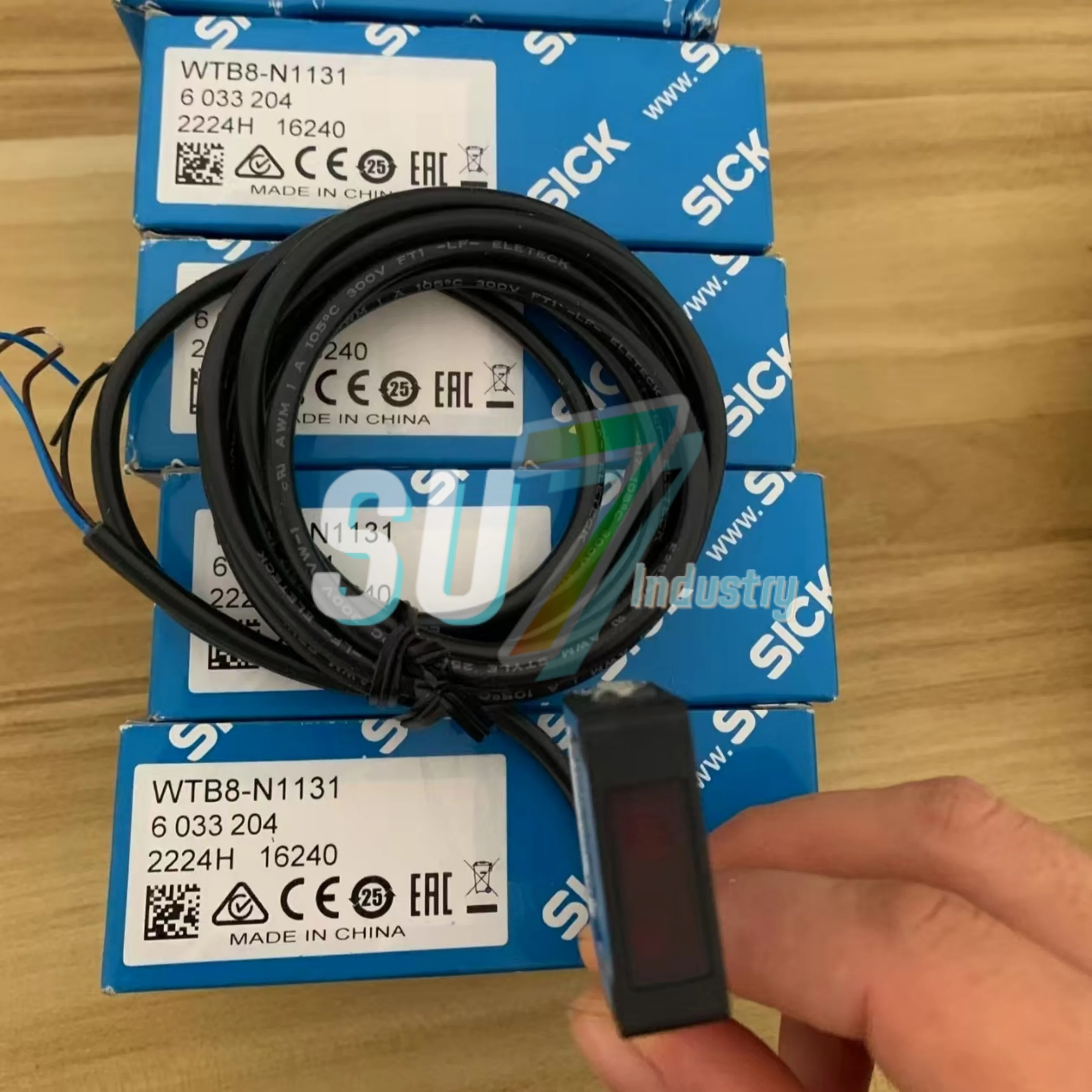 SENSOR PLC NPN FONDO DE CABO SUPPRESS WTB8-N1131 Novo no armazém