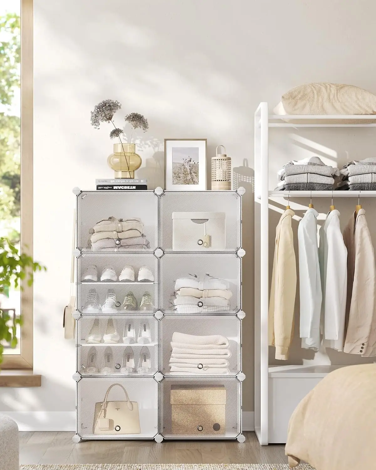 Livraison gratuite—SONGMICS Étagère à Chaussures 8 Compartiments, Étagère de Rangement Modulable, Compartiment de 30 x 40 x 30 cm, avec Porte, Cadre en Acier, Panneaux en Plastique, Blanc LPC034W01