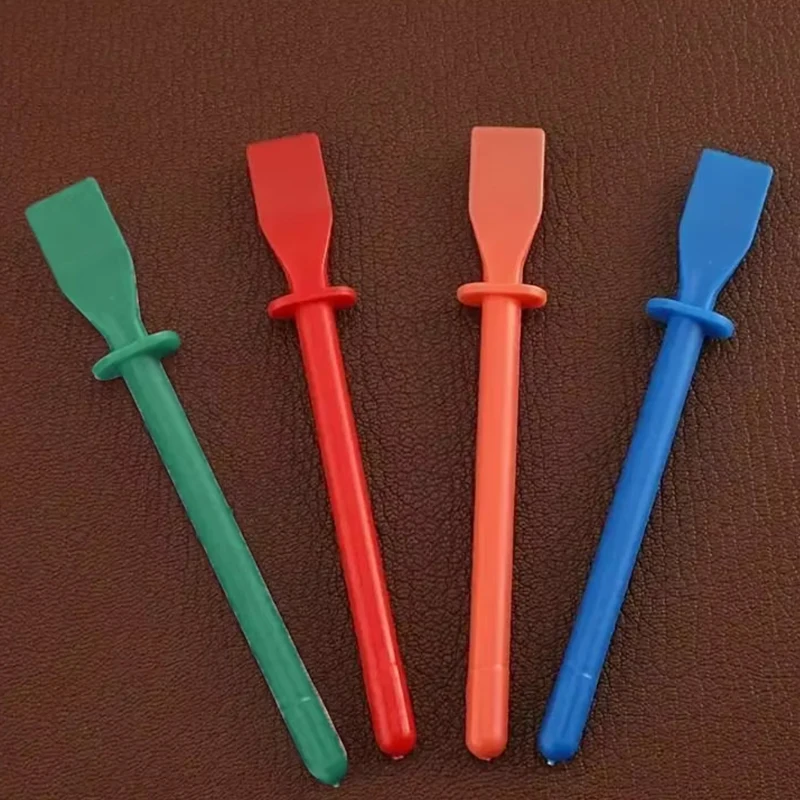 20 stuks lijmstrooiers, polypropyleen lijm uitstrijkje applicator, schilderij schrapers voor handgemaakte doe-het-zelf kunst lederen hobbygereedschap