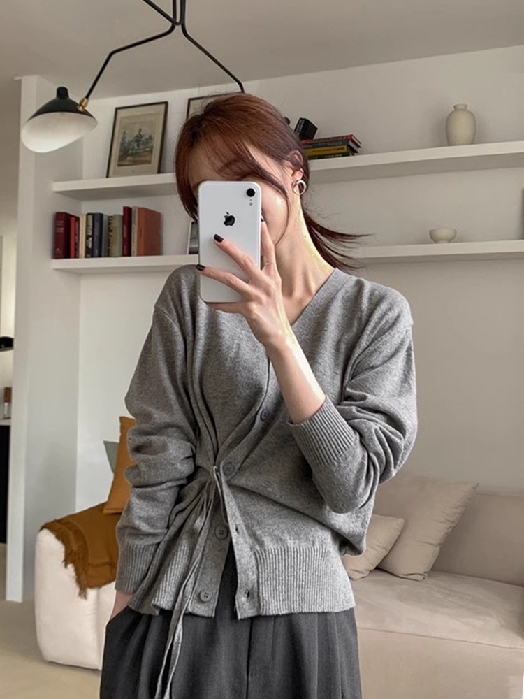 Slimming V-Neck Knitwear Top Women's Side Bow Waist Cinched Single Button Long Sleeve Korean Sle Fashionable Autumn Design