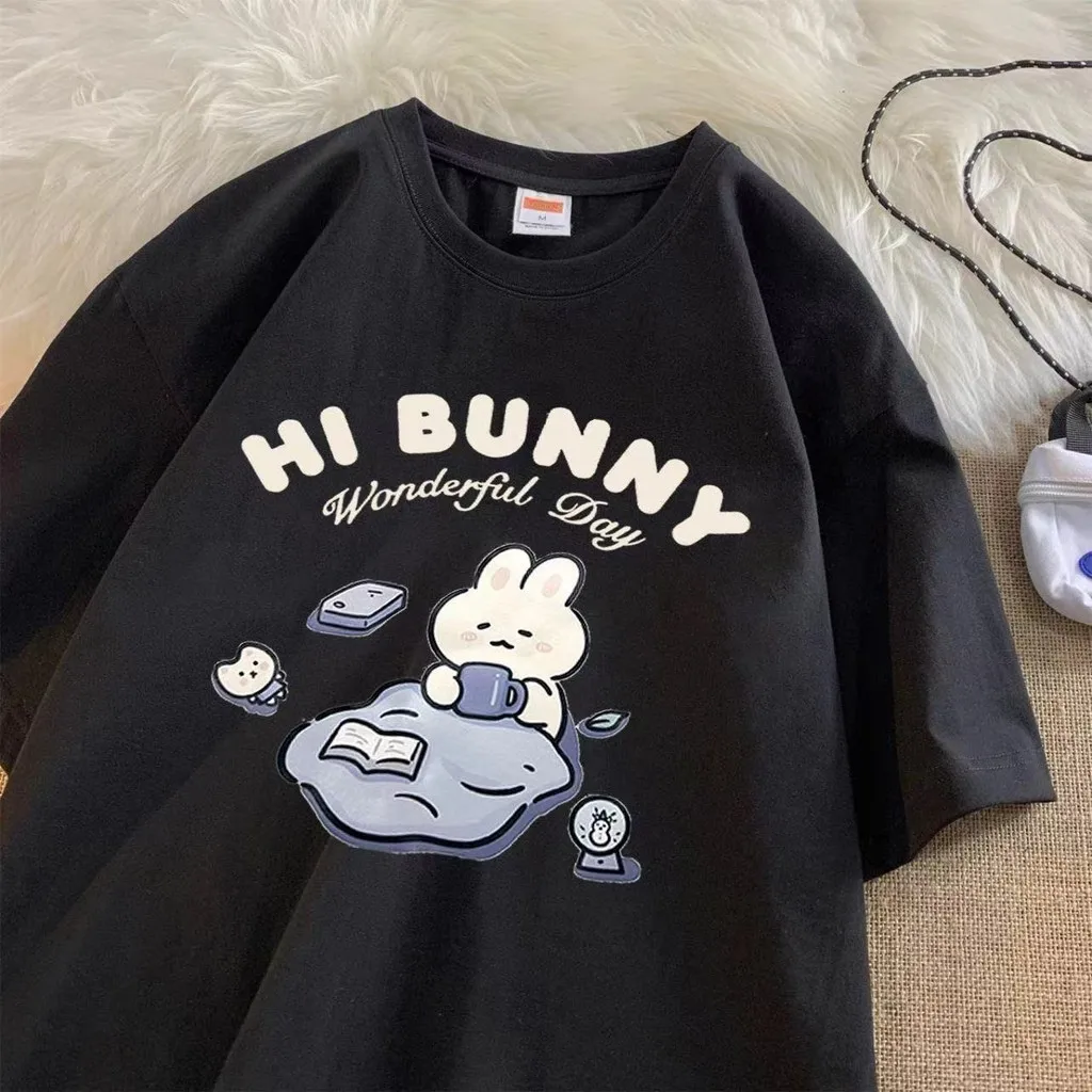 アメリカンレトロオーバーサイズ半袖Tシャツ女性用と日本のカレッジスタイル2024新入生爆発ストリートトップ