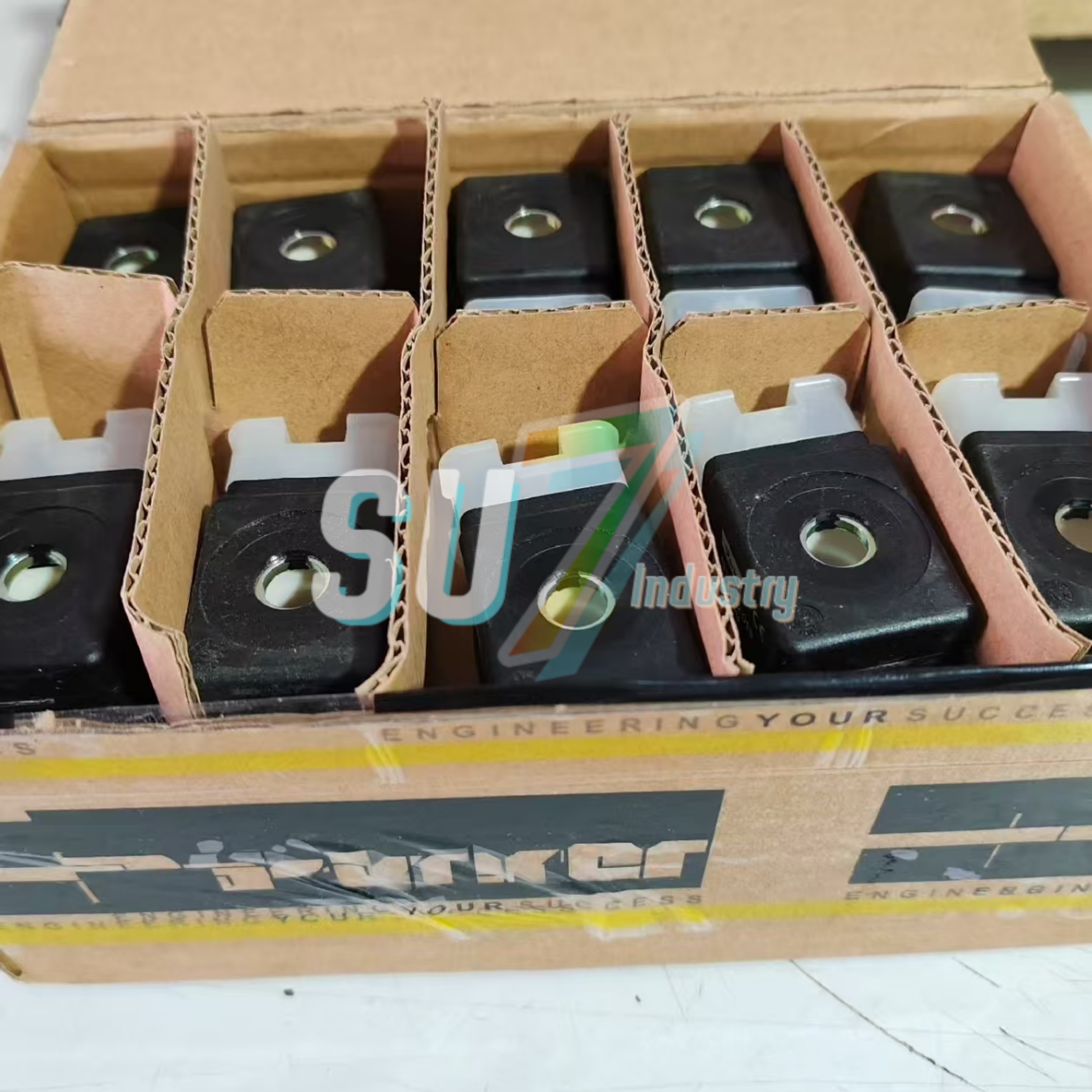 481865C2 24VDC 9W    121K6423 230V 19W    Solenoid Valve    New In warehouse