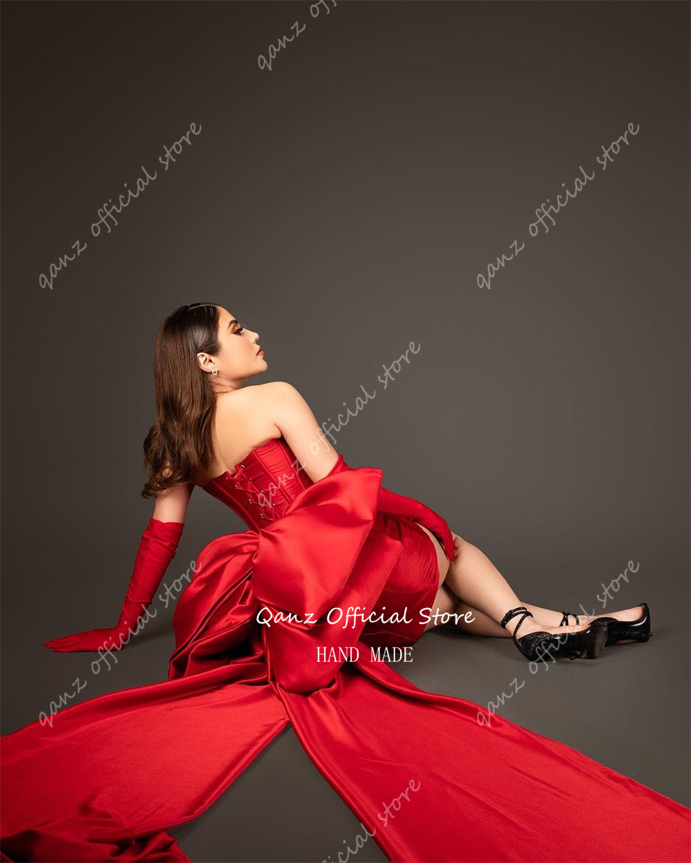 Qanz-女性のための短い赤いサテンカクテルドレス,背中に弓が付いたパーソナライズされたレースのドレス,背中の開いた誕生日の衣装,恋人,バロ,エルビセレリ