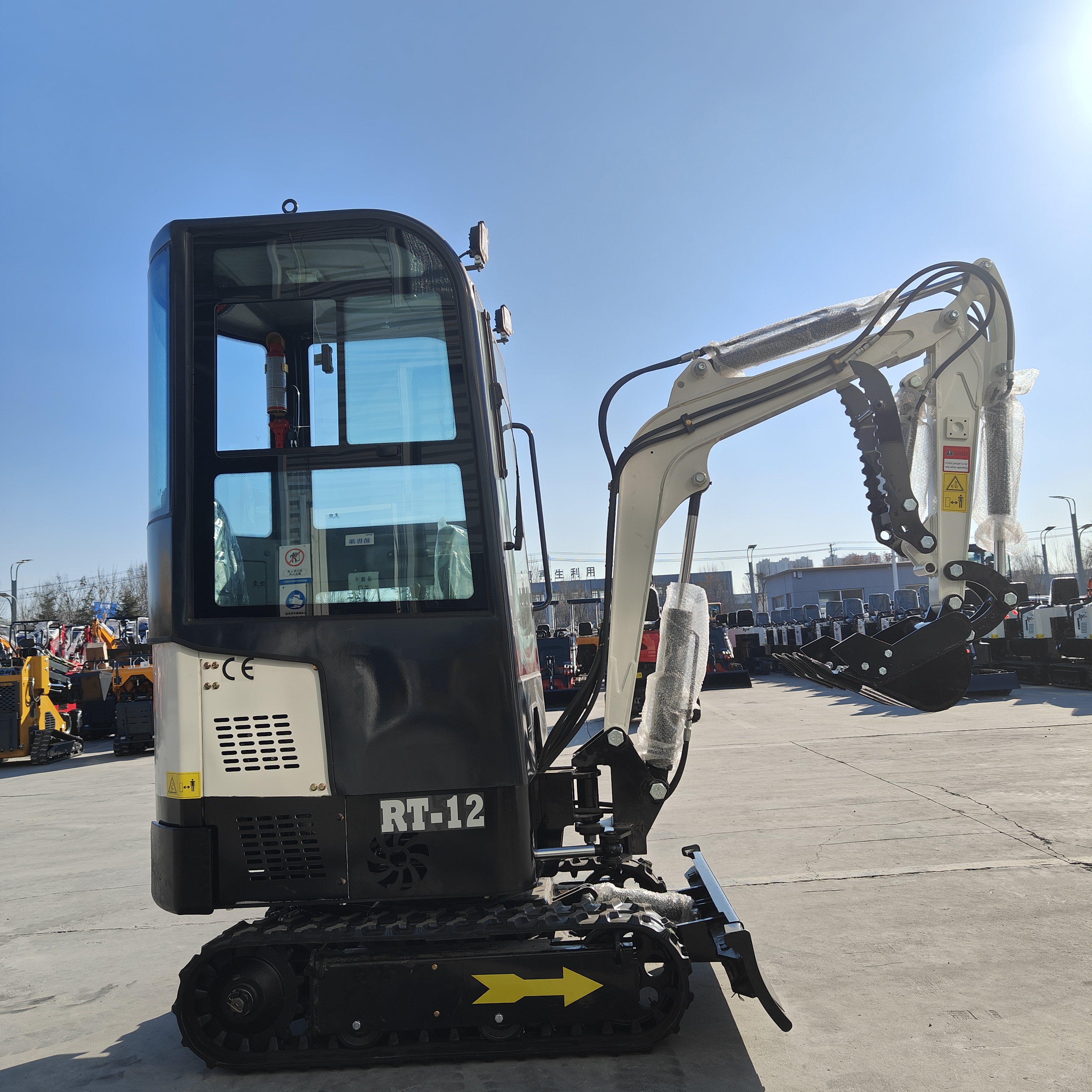 Crawler Hydraulic Small Bagger Retro Excavator 0.8t 1t 1.5t 2t 5t 6t 9t 13t 23t Mini Excavator Machine Price