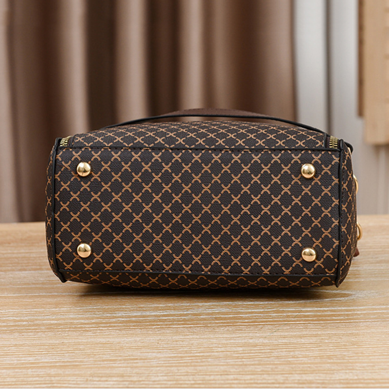 กระเป๋าถือสตรีใหม่กระเป๋าLuxury Designไหล่Crossbodyกระเป๋าFlip Checkพิมพ์ขนาดใหญ่ความจุไหล่เดี่ยวStraddleกระเป๋า