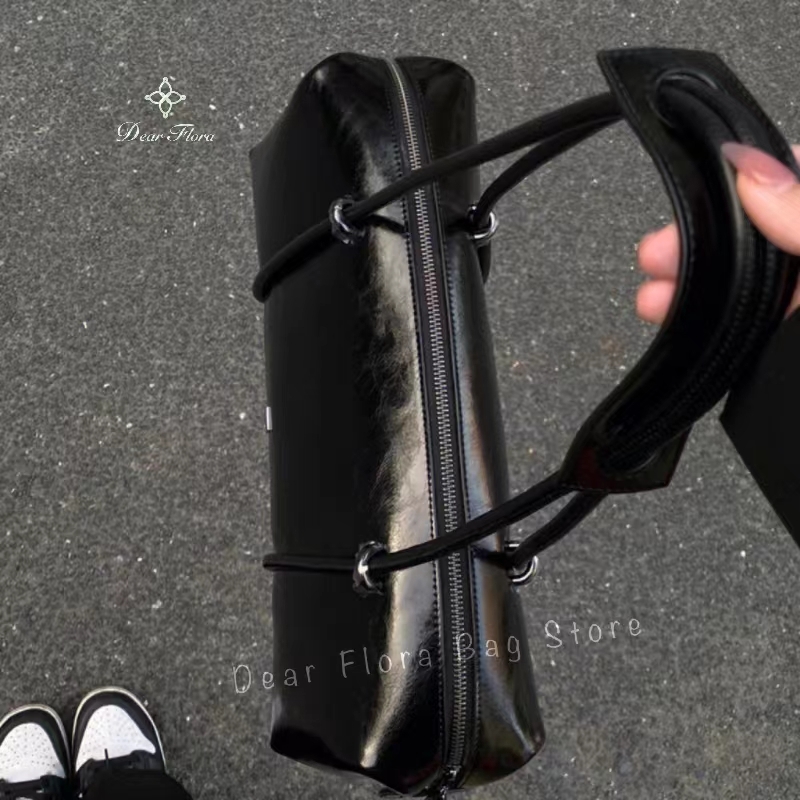 Y2K レディースバッグ大容量ボストン枕ハンドバッグスパイシーガールファッションオートバイショルダーバッグヴィンテージ大容量トートバッグ