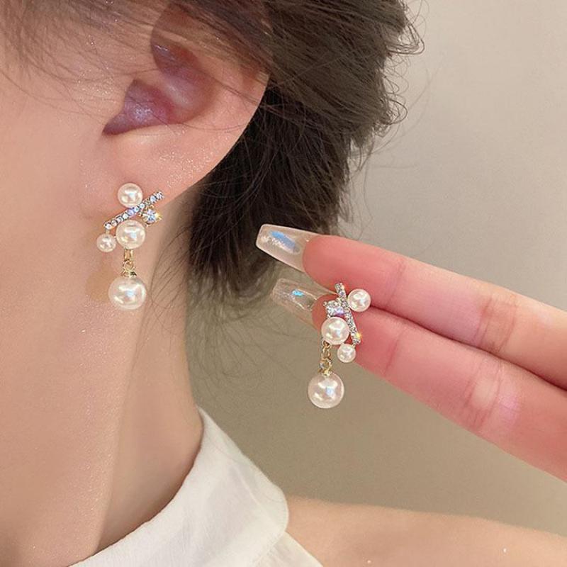 MODE KOREA เข็มเงิน925ต่างหูรูปหยดน้ำมุกคริสตัลสำหรับผู้หญิงเครื่องประดับ2024ต่างหูเพทายสุดหรูแบบใหม่มาแรง