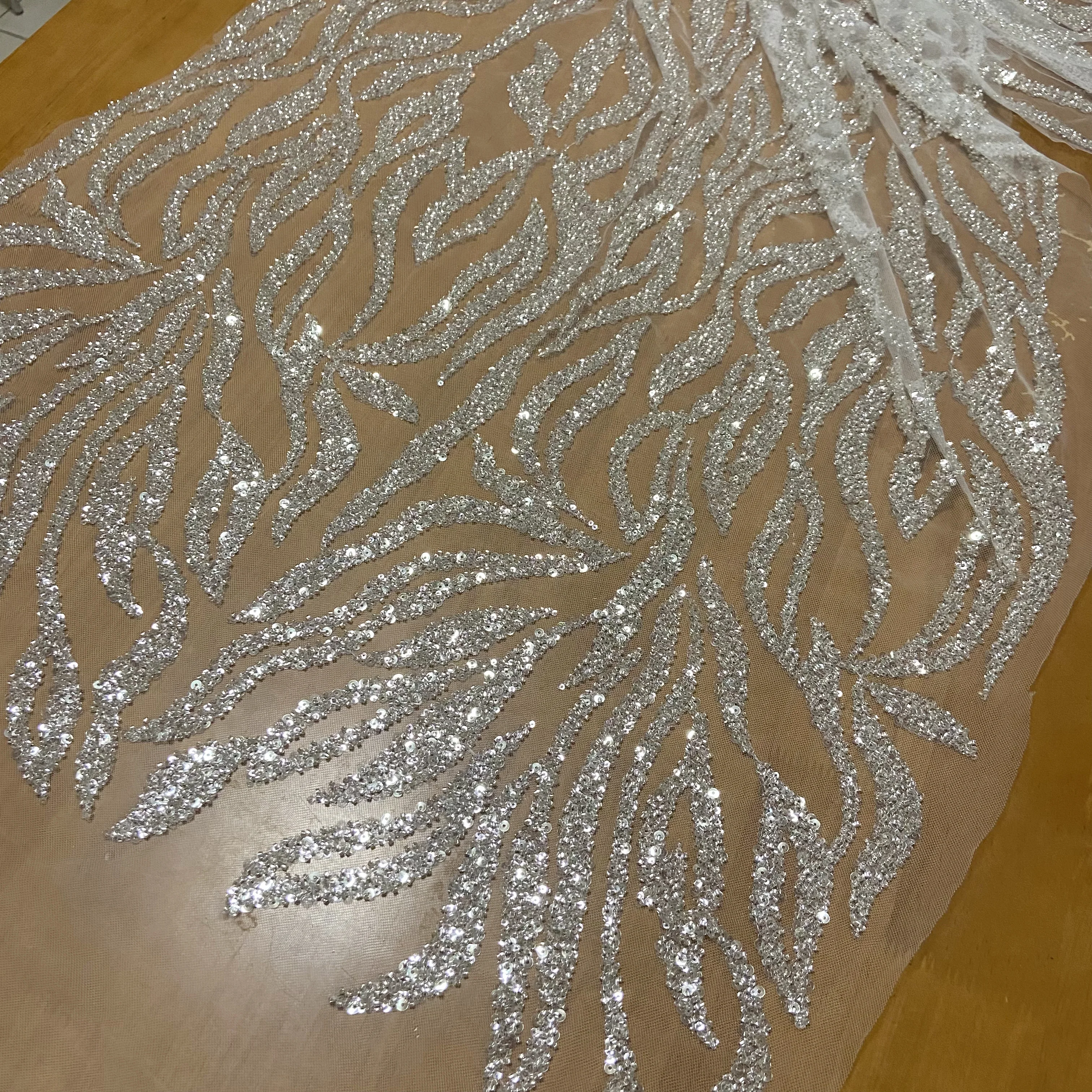 5Yard ใหม่ High-End เล็บลูกปัด Sequins ผ้าลูกไม้คริสตัลเงินชุดแต่งงาน
