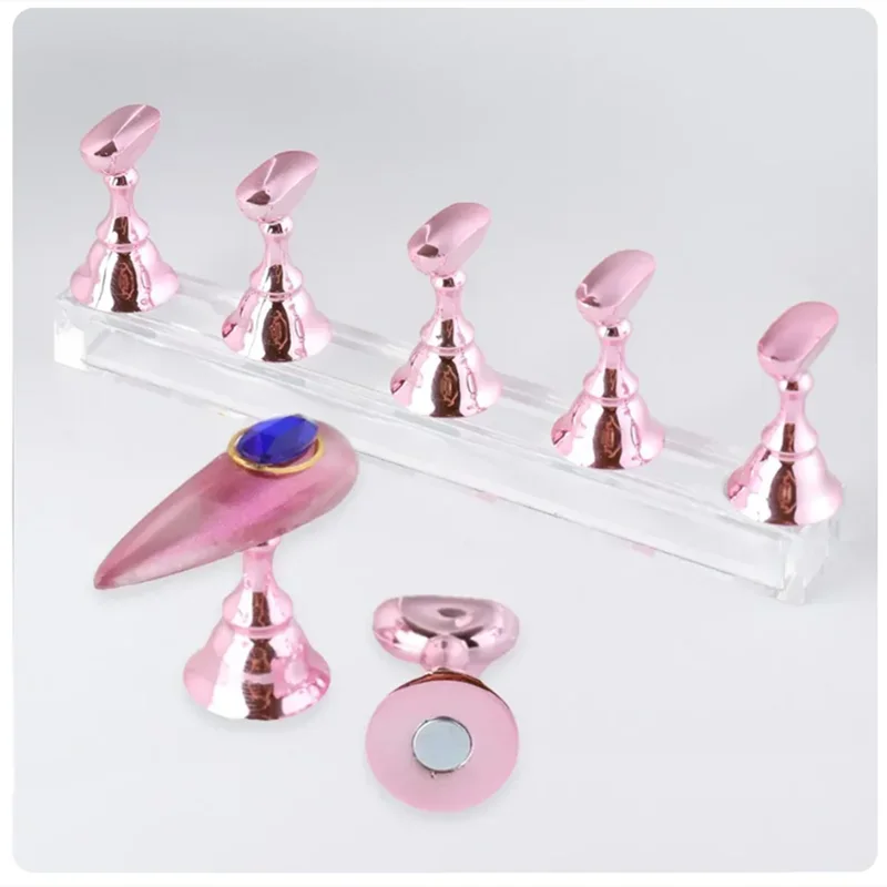 1Set Tablero Magnético Para Práctica De Uñas - Estilo Ajedrez Clásico Y Cartoon Soporte Para Punta De Uñas Acrílicas Para Exhibición De Herramientas De Arte De Uñas DIY Para Hogar