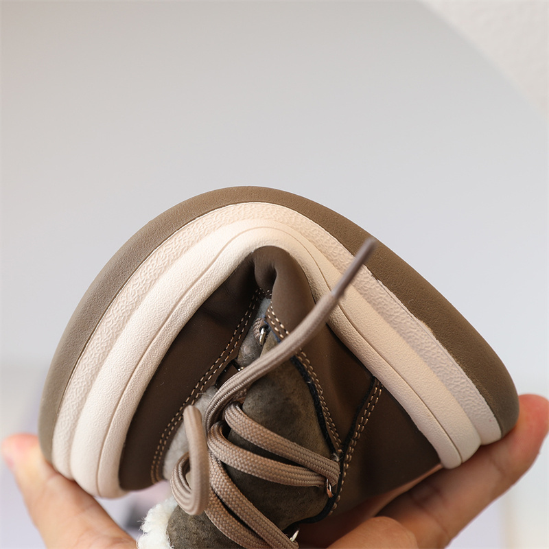 2024 ใหม่ฤดูใบไม้ร่วง/ฤดูหนาวรองเท้าเด็กสําหรับชาย WARM Plush ยาง Sole เด็กวัยหัดเดินเด็กรองเท้าผ้าใบแฟชั่นสาวรองเท้า 21-30