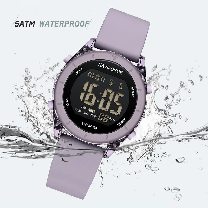 NAVIFORCE คุณภาพสูงนาฬิกาผู้หญิง 50 M กันน้ํา LCD Digital Display นาฬิกาข้อมืออิเล็กทรอนิกส์สําหรับผู้หญิงซิลิโคนนาฬิกาหญิง