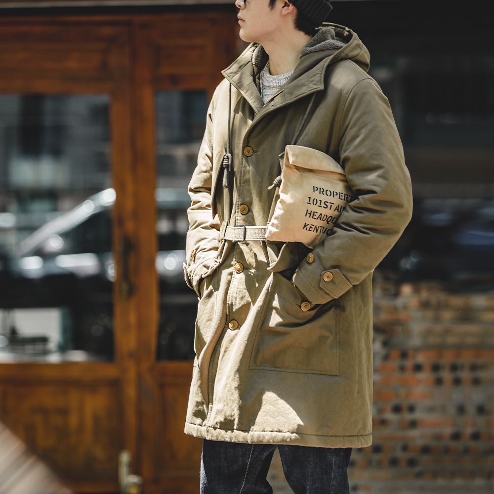 Maden Parca masculina pesada M47 Comprimento médio casaco com capuz grosso Punhos ajustáveis Vários bolsos Casaco acolchoado com lã quente para o inverno