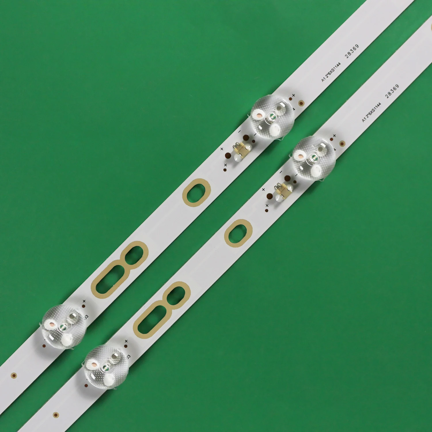 LED-Hintergrundbeleuchtungsstreifen für CX32D06-ZC22AG-05 HS- 30800532 Z10DTZ002-A20 43MK-C32001-35V2 LE-32Z10 32LEM-1045/T2C 32LEX-5045/T2C