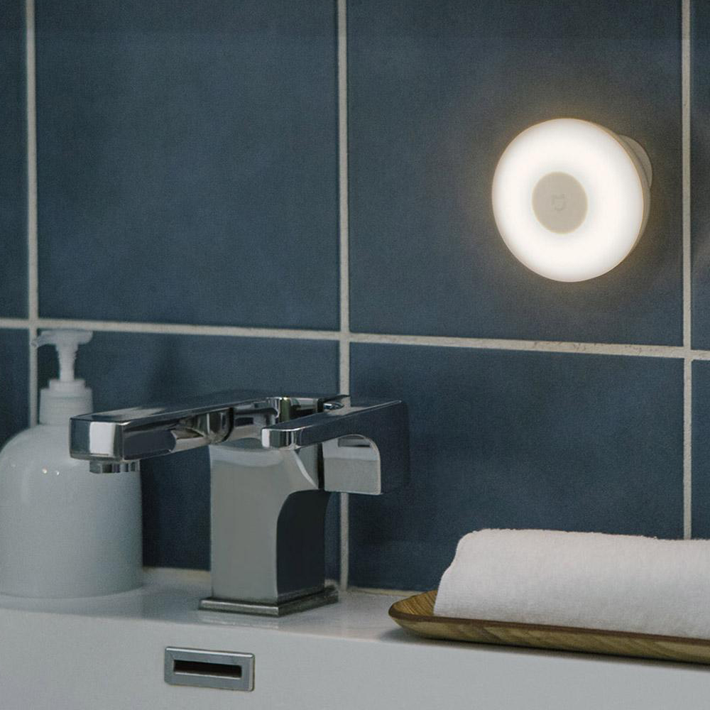 Veilleuse XIAOMI MIJIA 2 avec design magnétique, 360 ° Éclairage rotatif, deux lampes à luminosité réglable, capteurs de mouvement et de lumière
