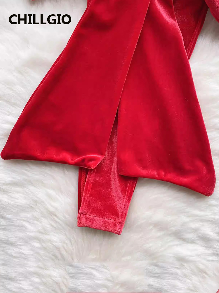 Chillgio Frauen Weihnachten Velours Riemchen Stram pler Mode Bogen eng eine Schulter Catsuit sexy solide einteilige Kombination Bodysuit