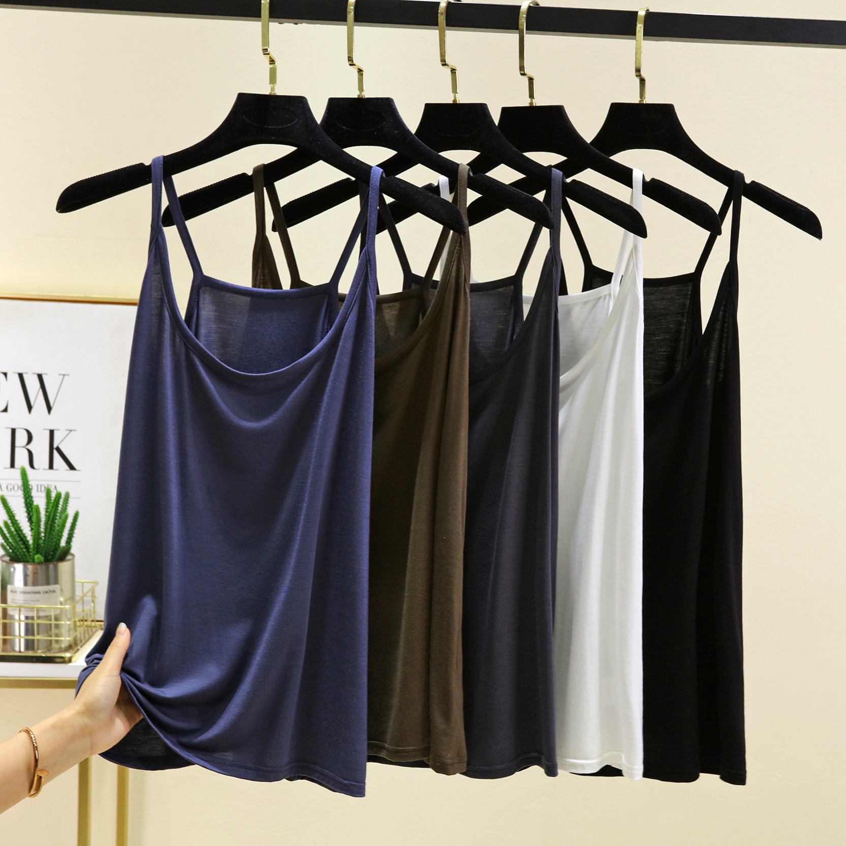 Plus Größe L bis 6XL Modal Camis O-Ausschnitt Spaghettiträger Tops Loose Bottom Camisole einfarbig Ärmelloses Tanktop, alles passend