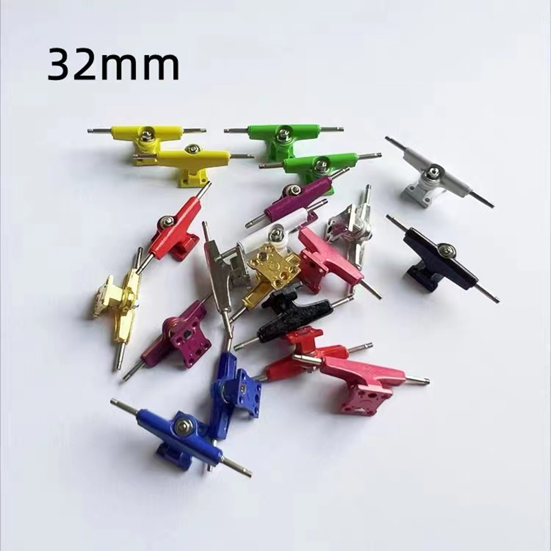 2 uds camiones con tornillos tuercas herramienta para diapasón de 32mm monopatín cubierta de madera accesorios de juguete