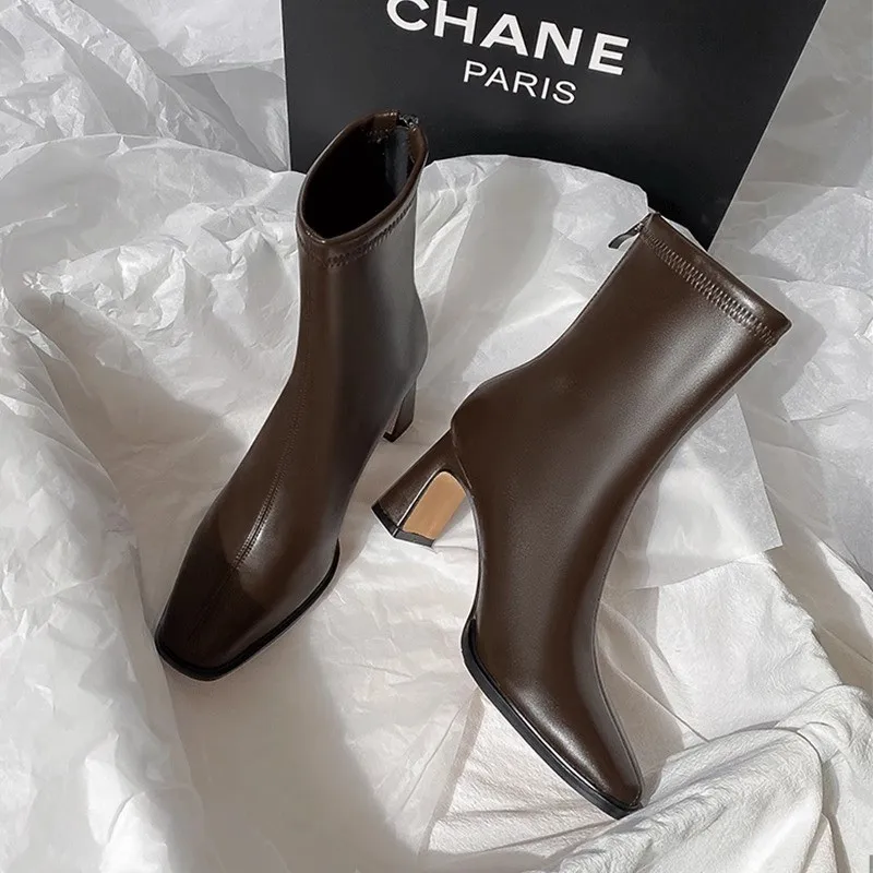 Botines cuadrados de cuero suave para mujer, botas cómodas de tacón alto con cremallera, zapatos de temperamento Simple, moda de otoño