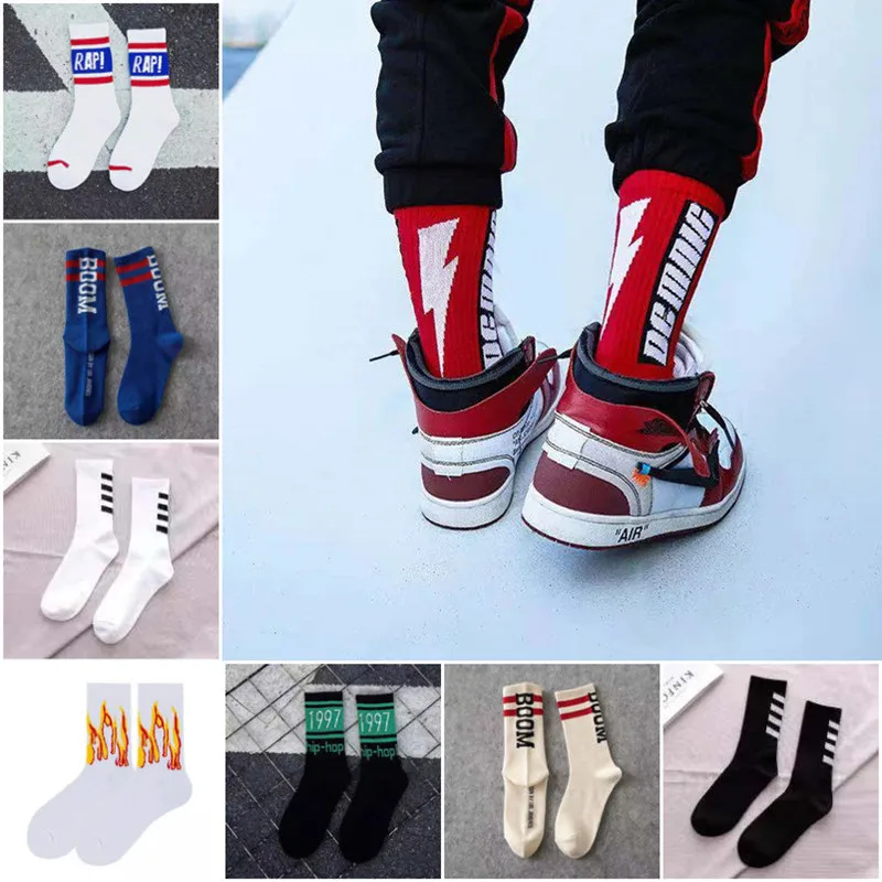 1 par de calcetines de algodón a la moda para hombre, color blanco y negro, calcetines deportivos para monopatín, Blaze Street Happy American Boys Sox