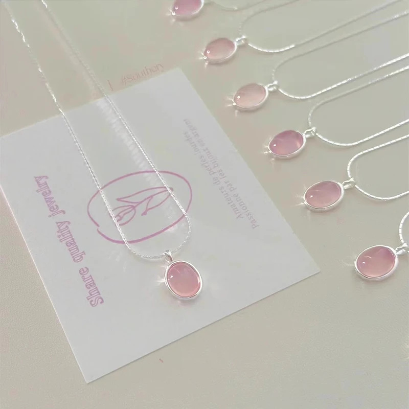 925 Sterling Silver Pink Crystal Moonstone Necklace For Women Fashionable And Simple Oval Pendant Collarbone Chain Party Jewelry