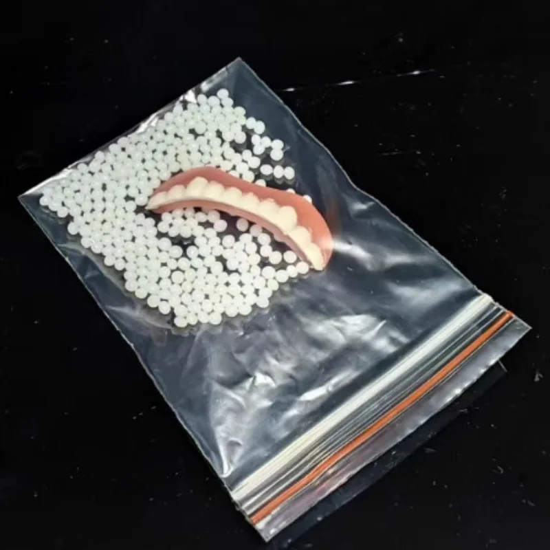 A Pair of Silicone Simulate Braces for Upper and Lower Teeth Temporary Whitening Correction Smiling Denture Braces Oral Cleaning