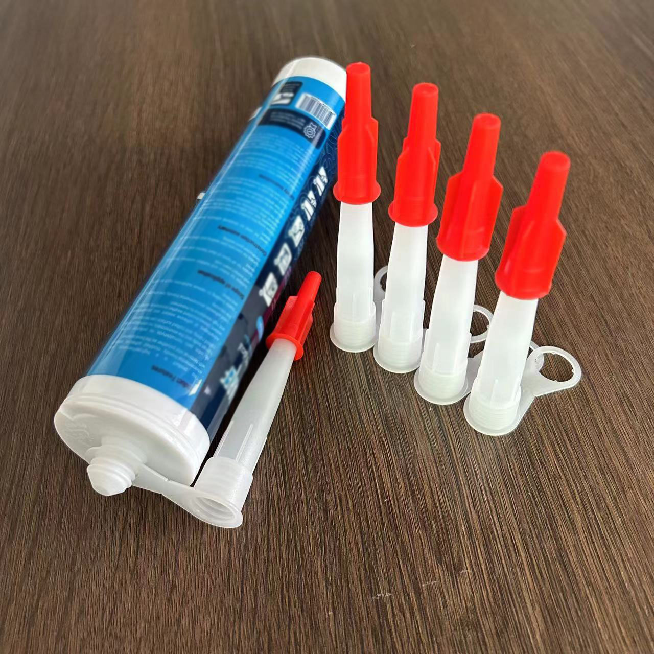 30PCS อะไหล่ซิลิโคนหลอดหัวฉีด Re-sealable Mastic ตลับหมึกอะไหล่สีแดงหัวฉีดสกรูสําหรับซิลิโคนกาวท่อ