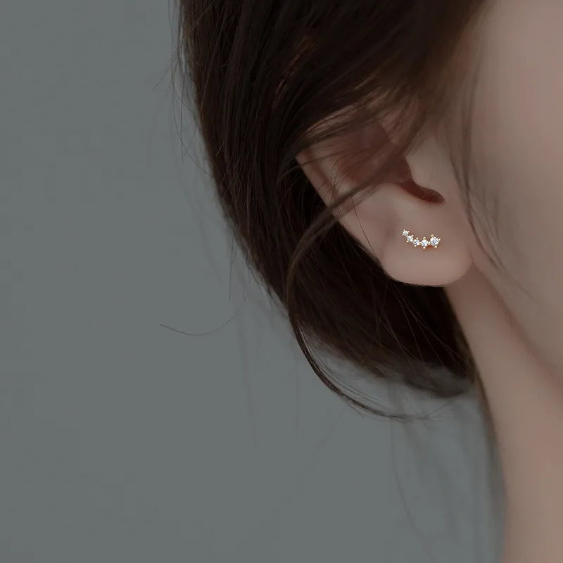 INZATT Echt 925 Sterling Silber Zirkon Arc Stud Ohrringe Für Mode Frauen Party Nette Feine Schmuck Minimalistischen Zubehör