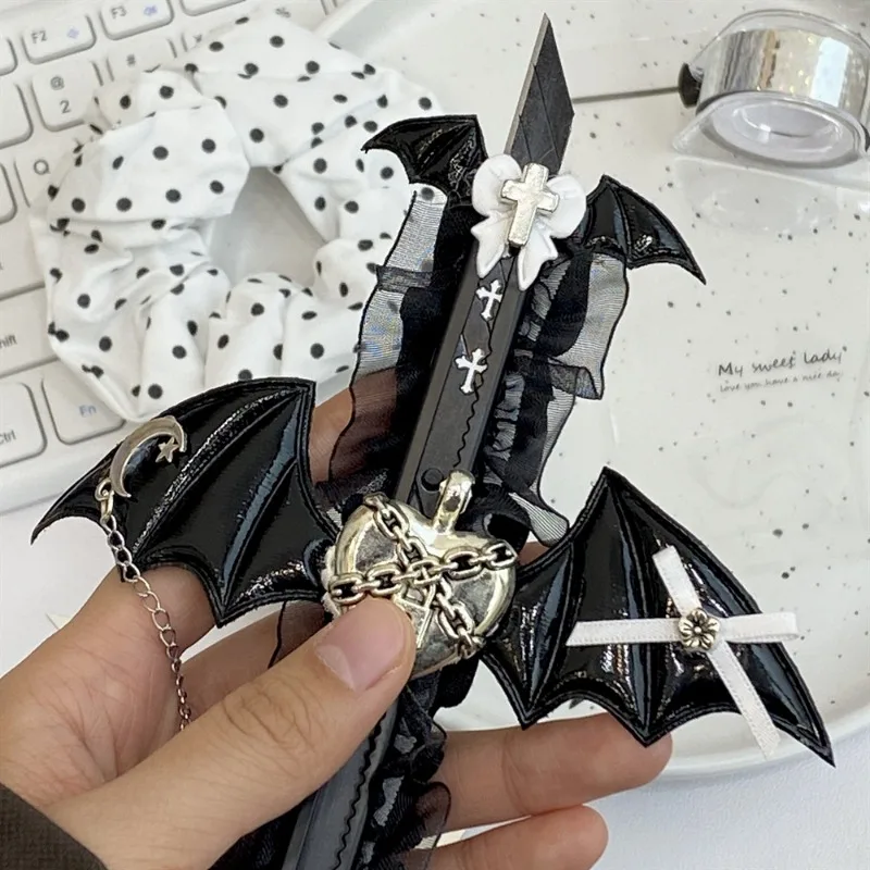 Creative Design Black Color Utility Knife Wings Heart Moon Style Envelop Cutter Retro European Box Cutter Student Supplies