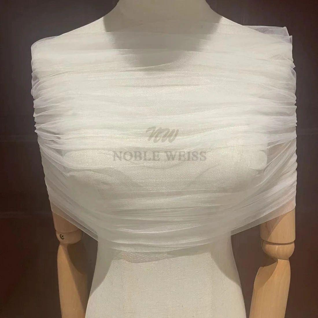 Tulle ผ้าคลุมไหล่เจ้าสาวแขนอุปกรณ์ตกแต่งที่ถอดออกได้ผ้าคลุมไหล่งานแต่งงาน Wrap หลายโหมดเกลียวที่กําหนดเอง