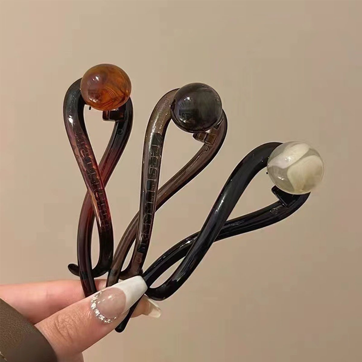 Nieuwe Twist Haar Clip Plastic Acryl Kraal Imitatie Parel Haarspeld Twisted Ontwerp Vrouwen Haaraccessoires