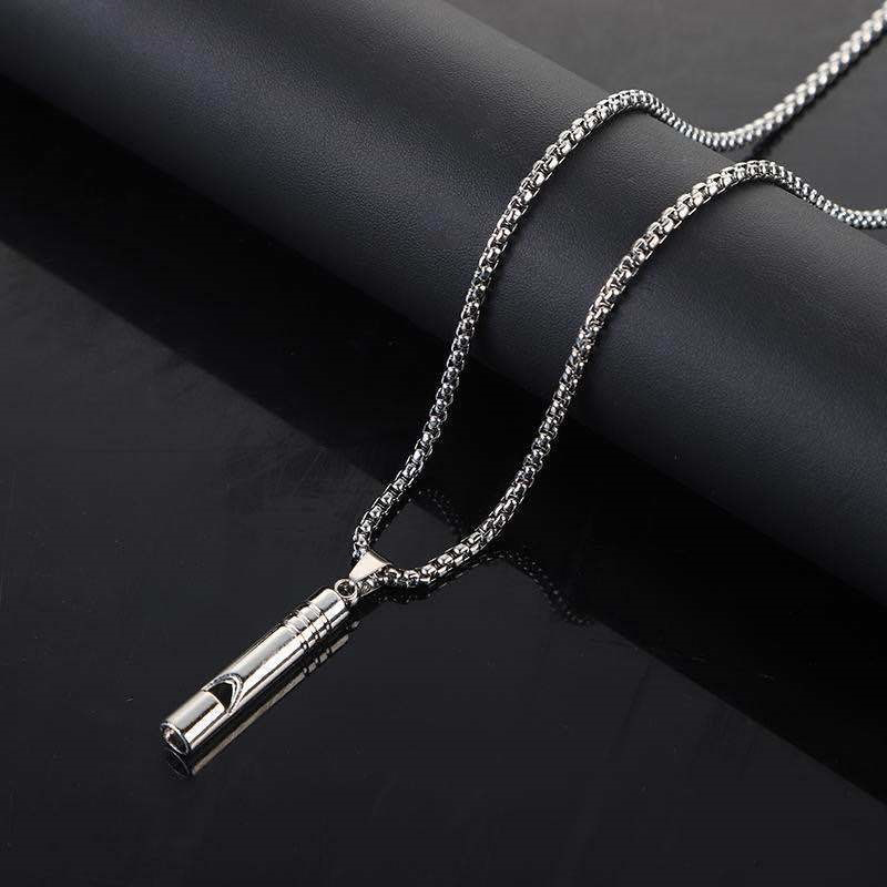 Collier pendentif sifflet de survie d'urgence, colliers de Camping de randonnée en plein air, sifflet Punk en acier inoxydable