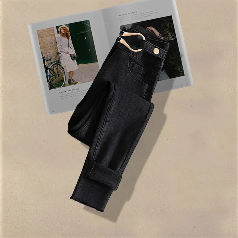 Traje grande de primavera y otoño para mujer, nueva moda coreana, camisa falsa de dos piezas, Top, pantalones vaqueros informales ajustados, conjunto de dos piezas 2024