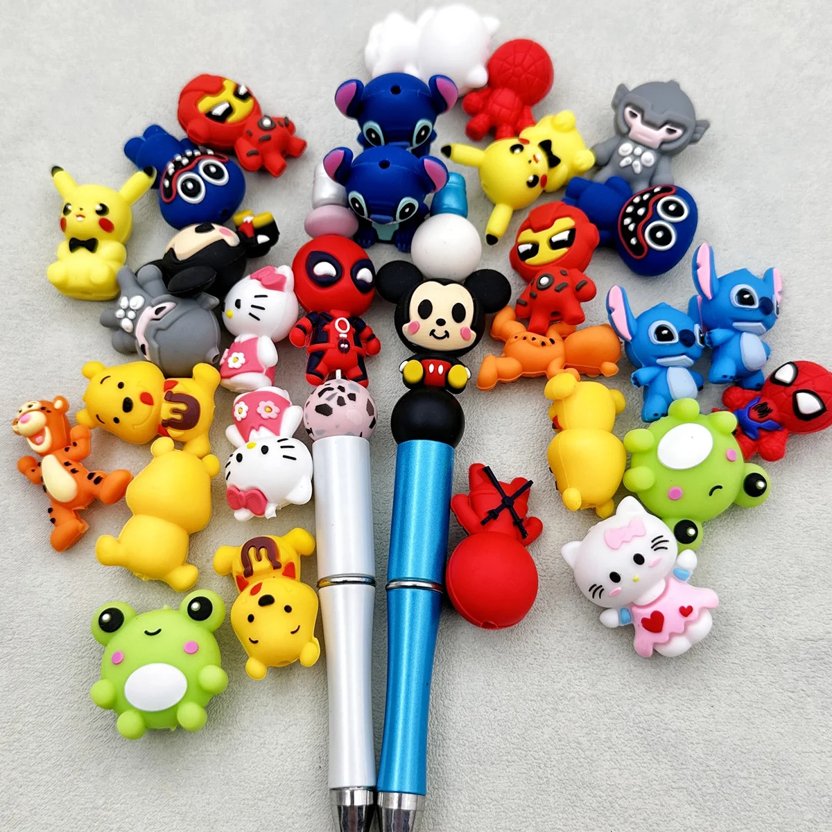 10PCS 3D ลูกปัดซิลิโคน 3D ซิลิโคนแนวโน้มลูกปัดเด็กจี้ของเล่น DIY ปากกาลูกปัดจุกนม CHAIN เครื่องประดับทําด้วยมืออุปกรณ์เสริม