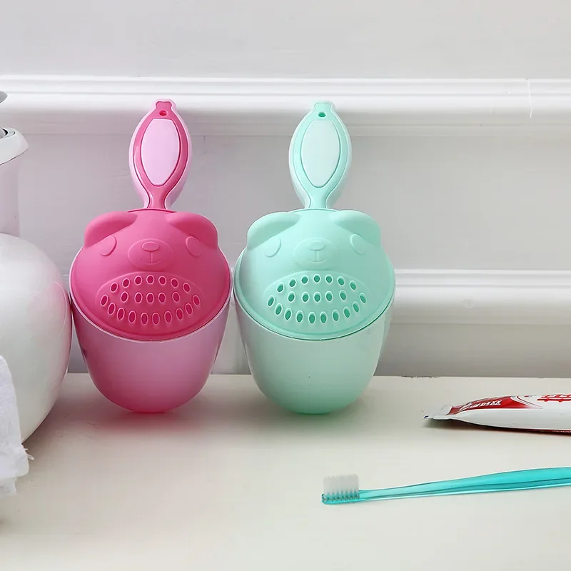 Cute Cartoon Baby Cuffie da bagno Toddle Shampoo Cup Bambini Costume da bagno Bailer Baby Shower Cucchiai Bambino Lavaggio dei capelli Tazza Strumento da bagno per bambini